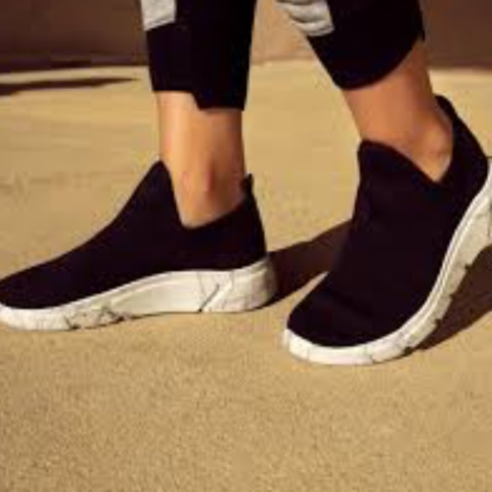 KENDALL + KYLIE Caleb Sneakers